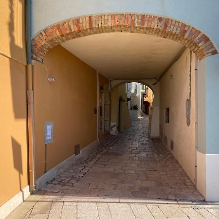 I Tre Marchi Rooms Camera Sabbia Termoli Exteriör bild