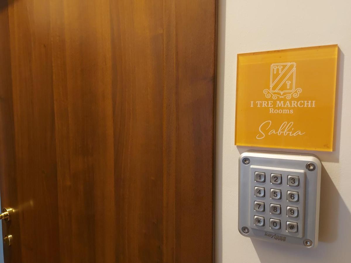 I Tre Marchi Rooms Camera Sabbia Termoli Exteriör bild