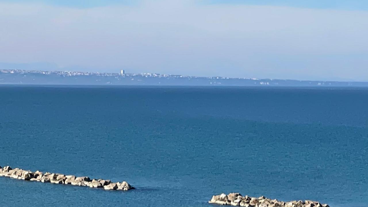 I Tre Marchi Rooms Camera Sabbia Termoli Exteriör bild